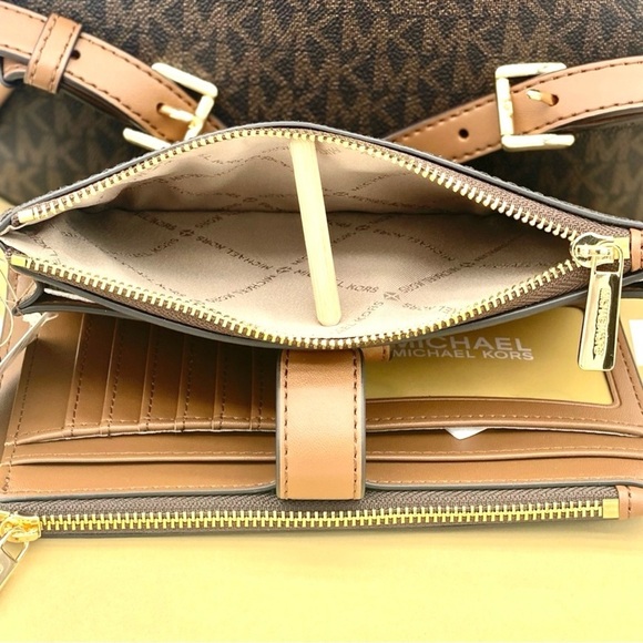 MICHAEL KORS JAYCEE MEDIUM BACKPACK & LARGE DOUBLE ZIP WALLET SET BROWN/GOLD - Picture 9 of 16